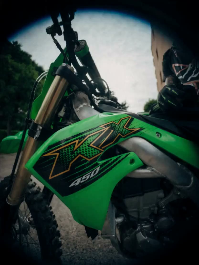 Close-up of the KX450 graphics on the radiator shroud